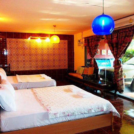 Suksomjai Hotel Rayong Extérieur photo