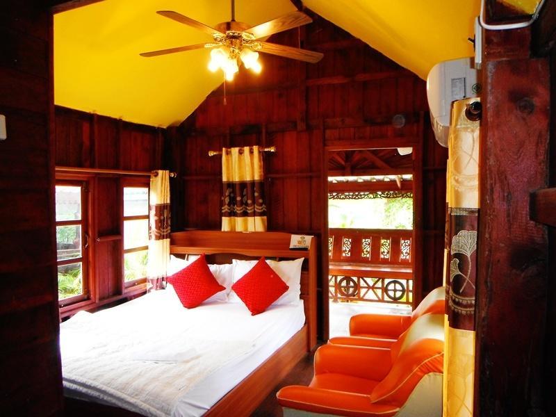 Suksomjai Hotel Rayong Chambre photo