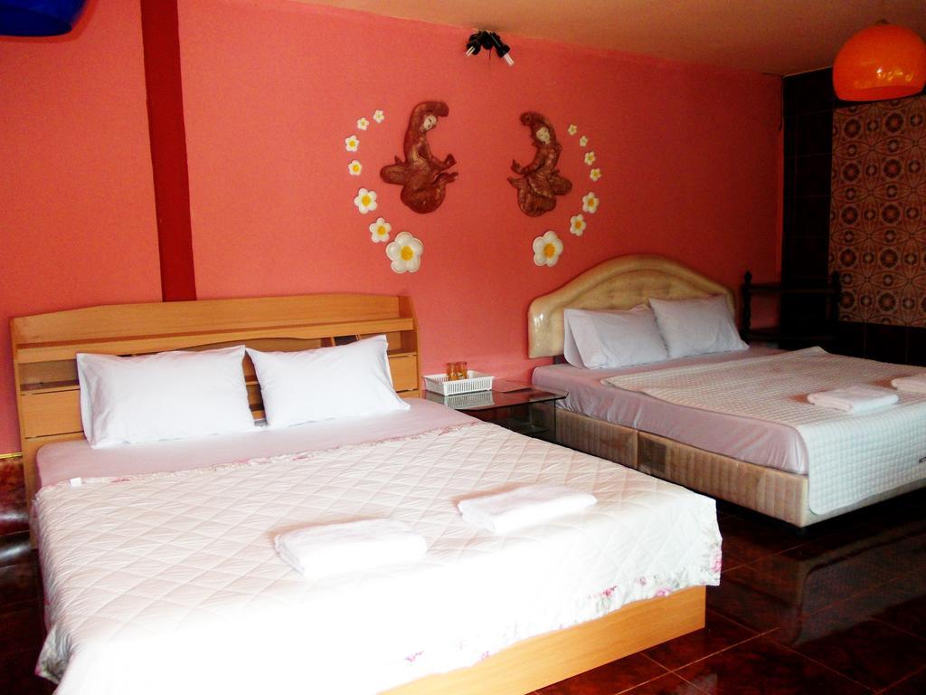 Suksomjai Hotel Rayong Extérieur photo