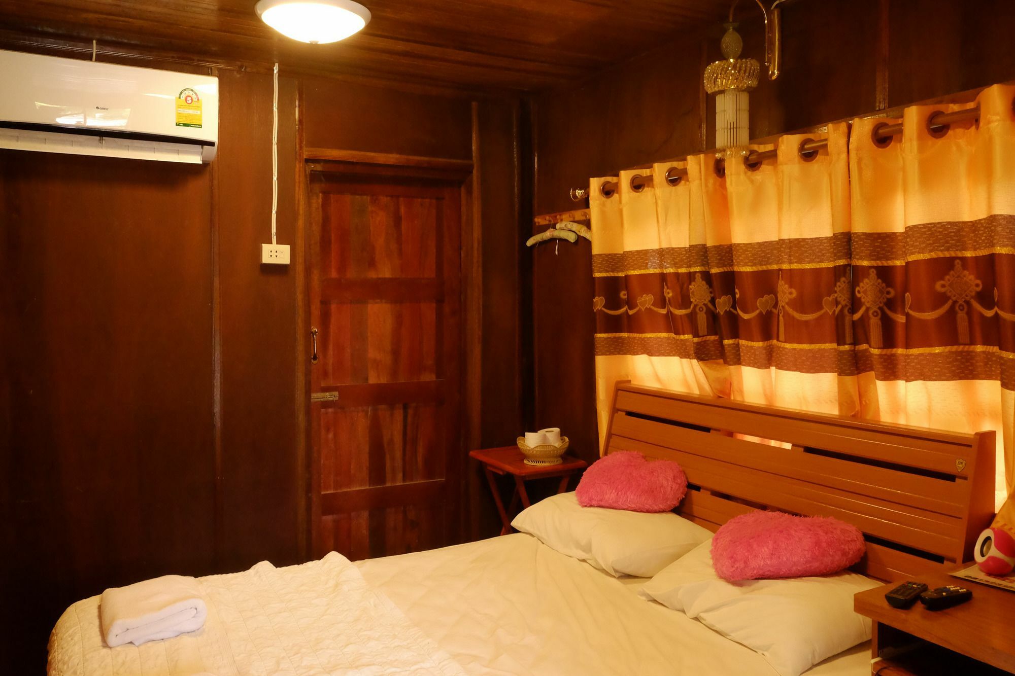 Suksomjai Hotel Rayong Extérieur photo